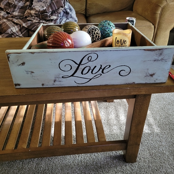 Drawer that says love - Picture 1 of 2